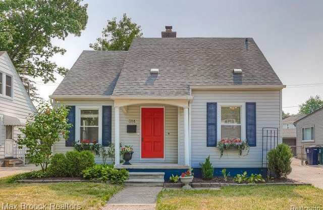 314 N ALTADENA Avenue