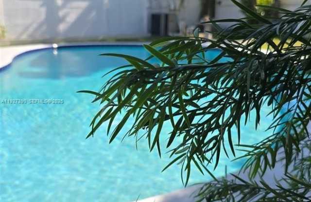 Photo of 6550 SW 26th St