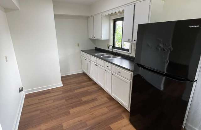 1500 East 25th Avenue