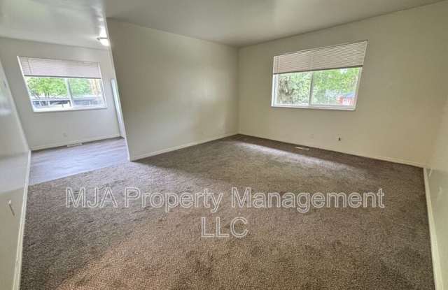 1745 East Holladay BLVD