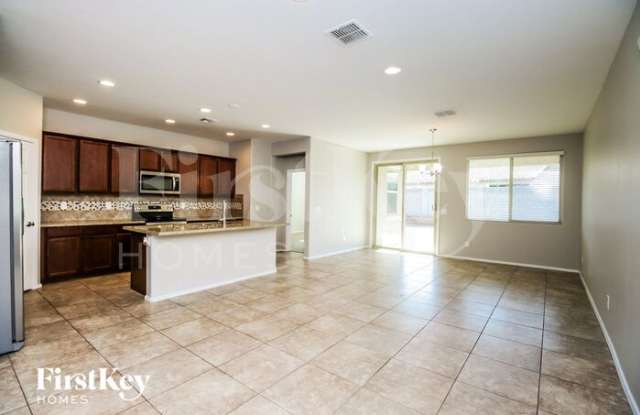 2117 West Bennett Way