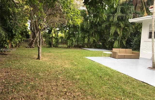 5817 SW 62 AVE - 5817 SW 62nd Ave, South Miami, FL 33143