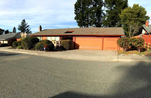 13224 Slope Crest Drive - 13224 Slope Crest Dr, Oakland, CA 94619