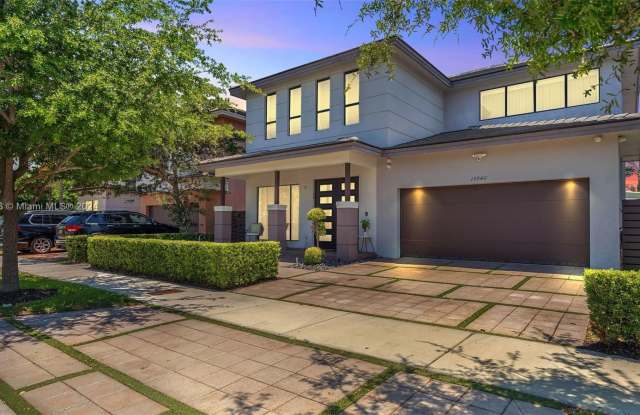15940 SW 136th Way