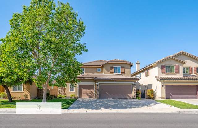 Spacious 4 Bed / 3 Bath Home in Jurupa Unified School District