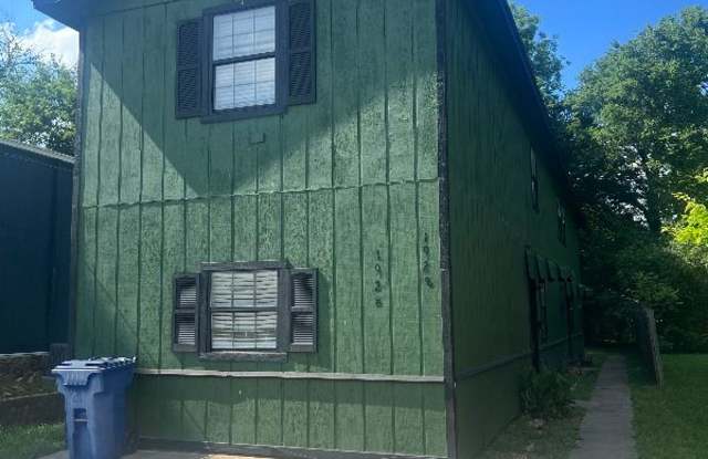 1926 Martin Street