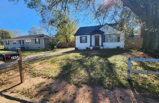 2457 Lynn Iris Dr