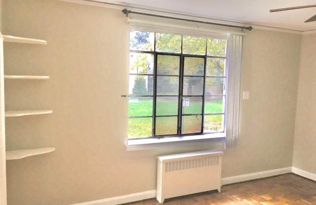 1121 Myrtle Avenue, Unit 20