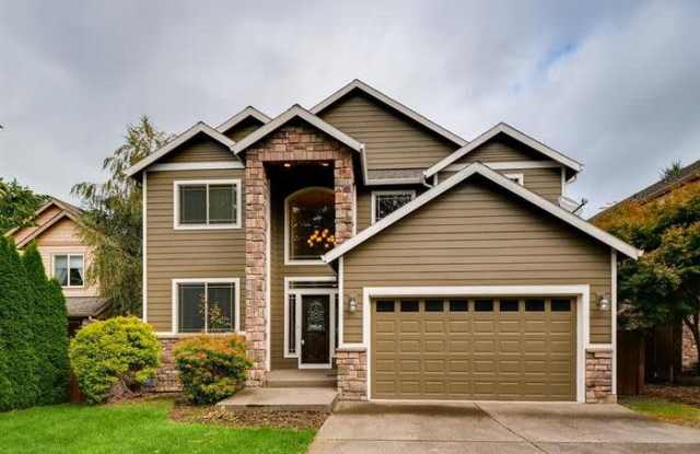 13810 Northeast 37th Circle