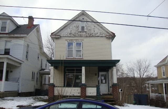 411 N 3rd St - 411 North 3rd Street, Jeannette, PA 15644