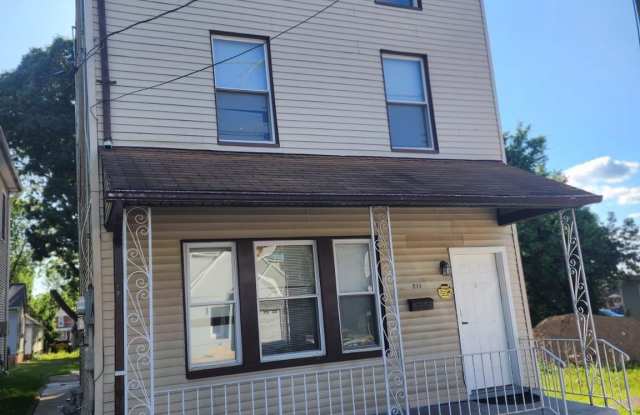 211 BROAD Street