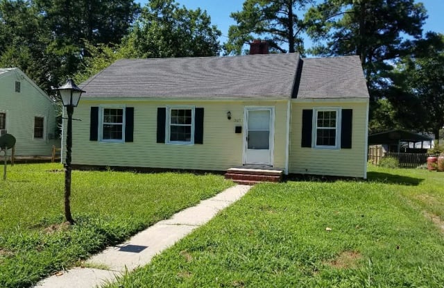 1105 William Circle E - 1105 East Williams Circle, Elizabeth City, NC 27909