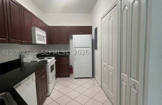 7200 NW 177th St