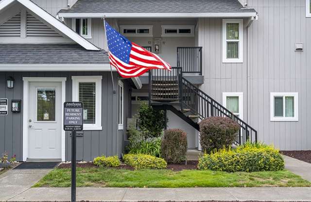Americana Apartments