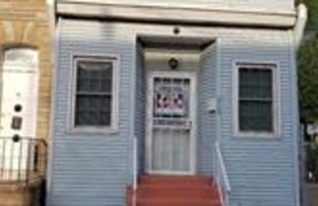 828 S 8TH STREET - 828 South 8th Street, Camden, NJ 08103