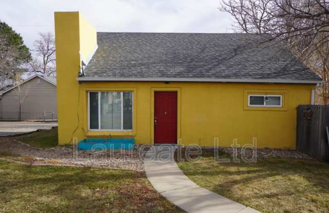 Photo of 2442 Benton St.