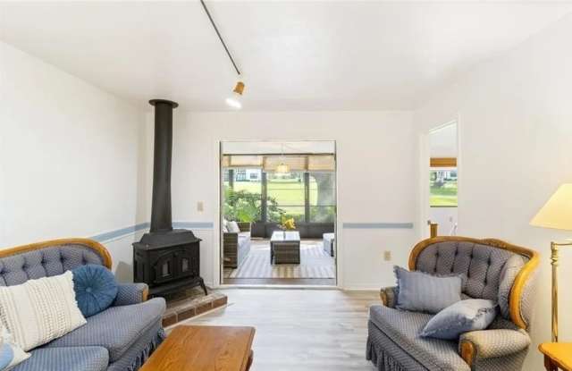 Photo of 370 East Glassboro Court