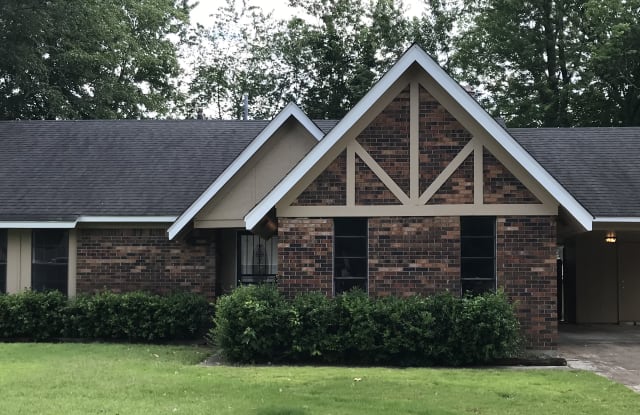 6873 Pecanhill Dr - 6873 Pecanhill Drive, Bartlett, TN 38135