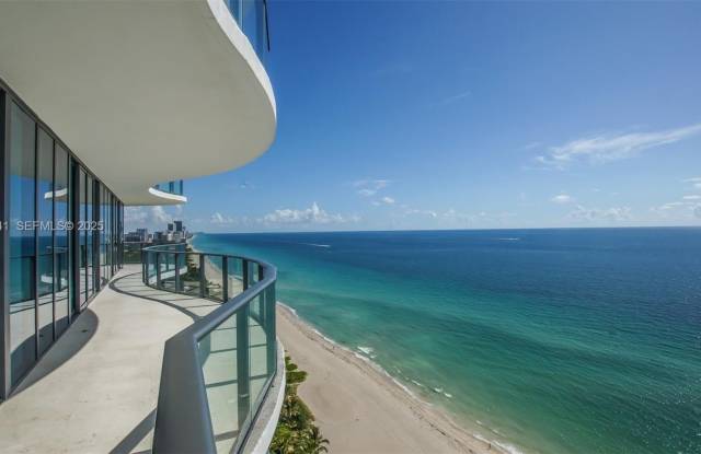 Photo of 19575 COLLINS AV