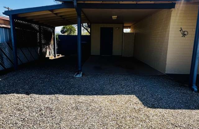 6773 East David Drive