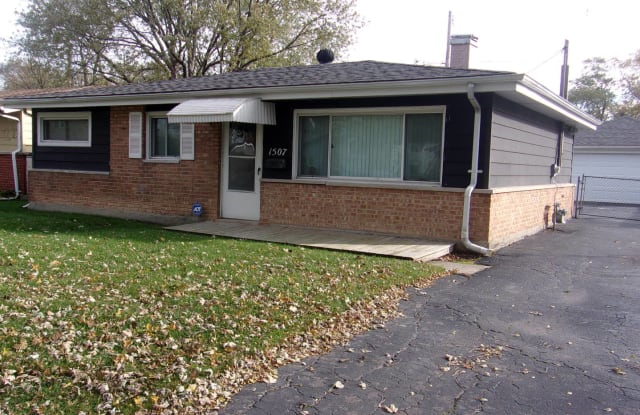 1507 Lincoln Place - 1507 Lincoln Place, Calumet City, IL 60409