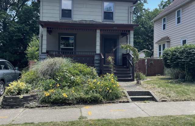805 Beardsley Street