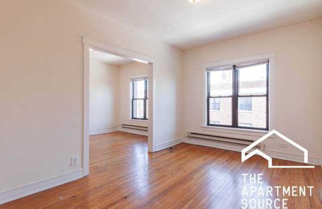 827 West Waveland Ave.