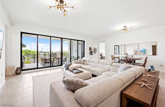 1125 Central Avenue unit: 463