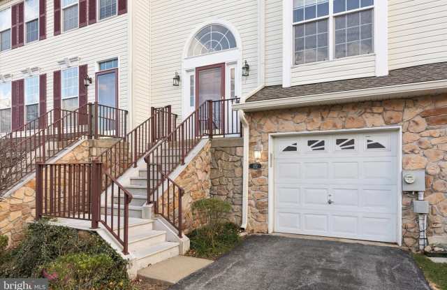 172 FRINGETREE Drive