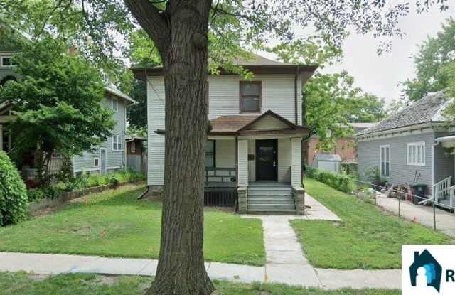 Photo of 1919 Washington St