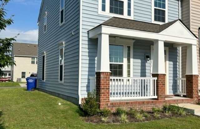 **3bed House - Skip The Apartment Chaos - Minutes from the Base, Casino, and Ship Yard!”**