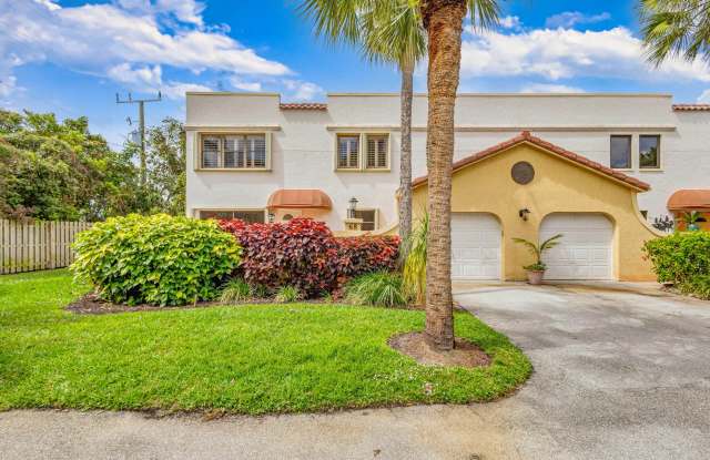 68 Uno Lago Drive