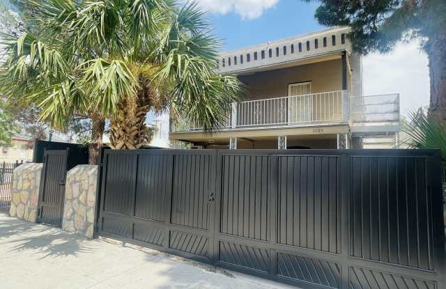 Photo of 1026 Myrtle Avenue unit: 2