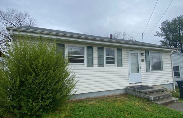 3929 Maine Avenue NW - 3929 Maine Avenue Northwest, Roanoke, VA 24017