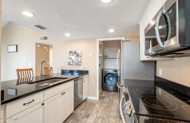 2019 W Lemon Tree Pl # 1115 - 1