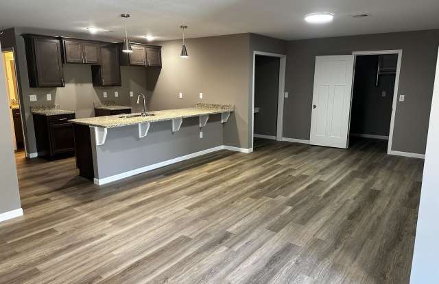 520 Mathewson Street - 520