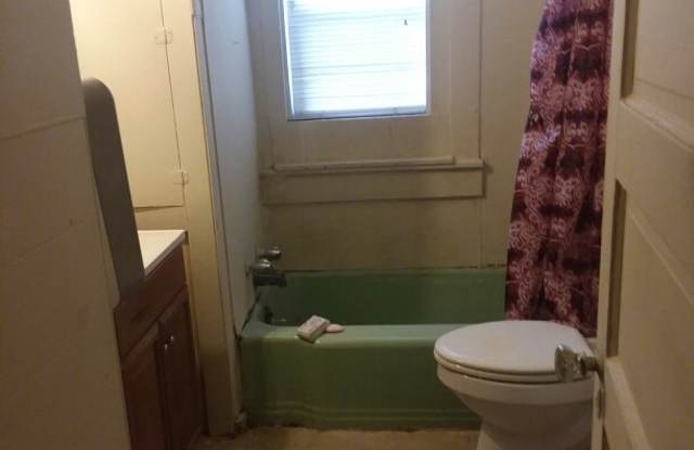 Photo of 1006 South 2nd Street