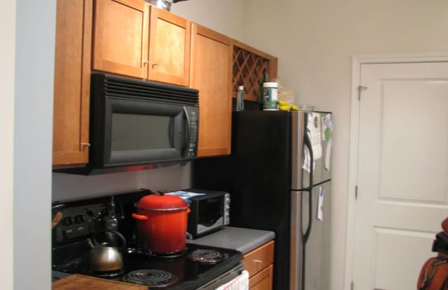 705 Walker Sq Apt #2B - 705 Walker Sq, Charlottesville, VA 22903