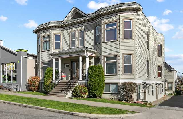 Photo of Farrah Apartments