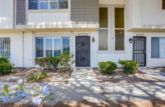 3 Bedroom Townhome With Beautiful Sunset Views! - 3559 Sandpiper Place, Oceanside, CA 92056