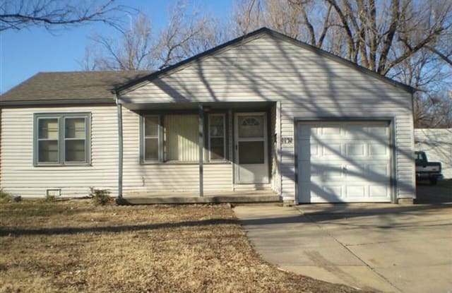 1131 S Richmond Ave - 1131 S Richmond St, Wichita, KS 67213