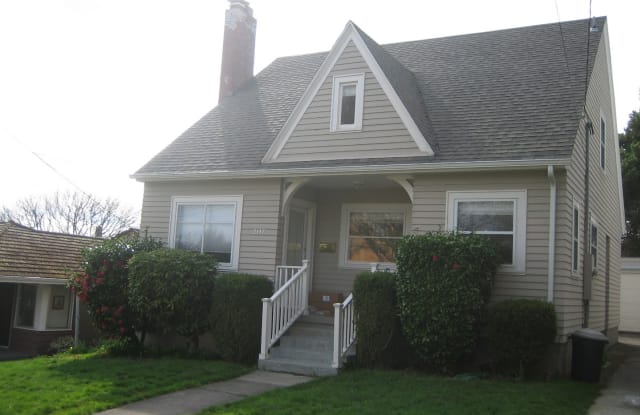 2117 South 29th Avenue - 2117 SE 29th Ave, Portland, OR 97214