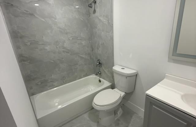 Photo of 1543 West 42nd Street