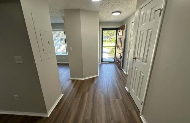 7042 PRESTWICK Circle S