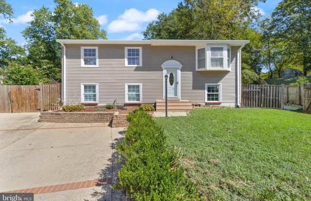 Photo of 13730 MARILYN Court