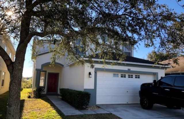 Nice 4BR/ 3 BA with massive Bonus Room / Fenced yard on a conservation lot in quiet neighborhood!