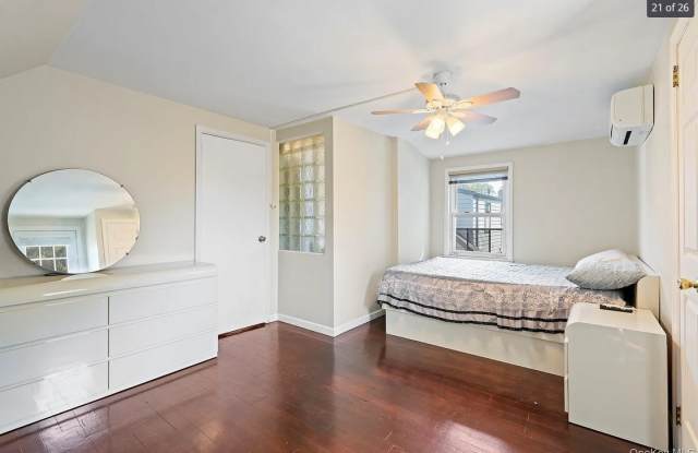 Photo of 304 Unqua Road