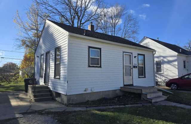 1754 Locke Ave