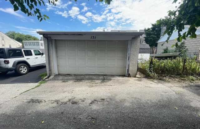131 W 4TH AVE #GARAGE