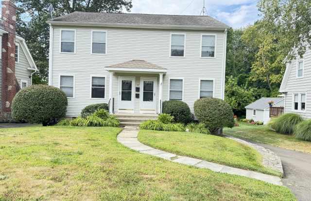 17 Glenwood Avenue